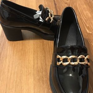 Chain Decor Chunky Heeled Loafer Pumps